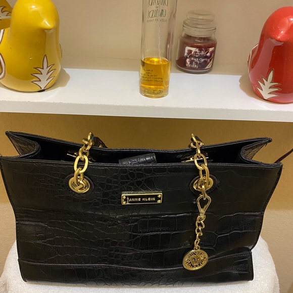 Anne Klein Handbags - Black Anne Klein L 12.5 X H 8.5 $25